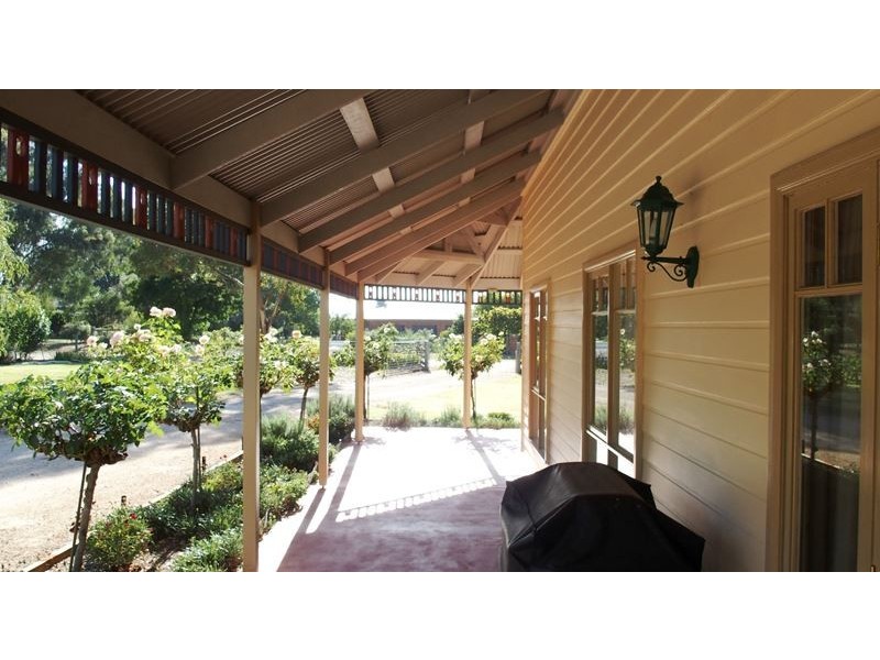 37 Chardonnay Drive, Milawa VIC 3678