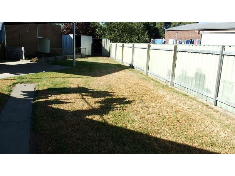 21 Howard Crescent, Wangaratta VIC 3677