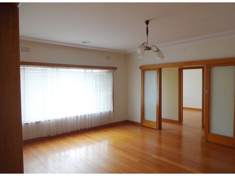 4 Esmond Street, Wangaratta VIC 3677