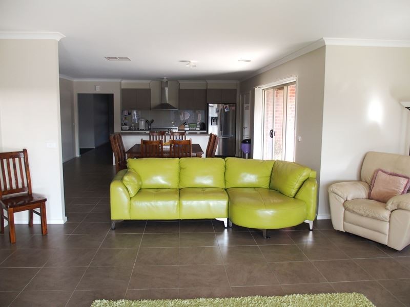 3 Maple Circuit, Wangaratta VIC 3677