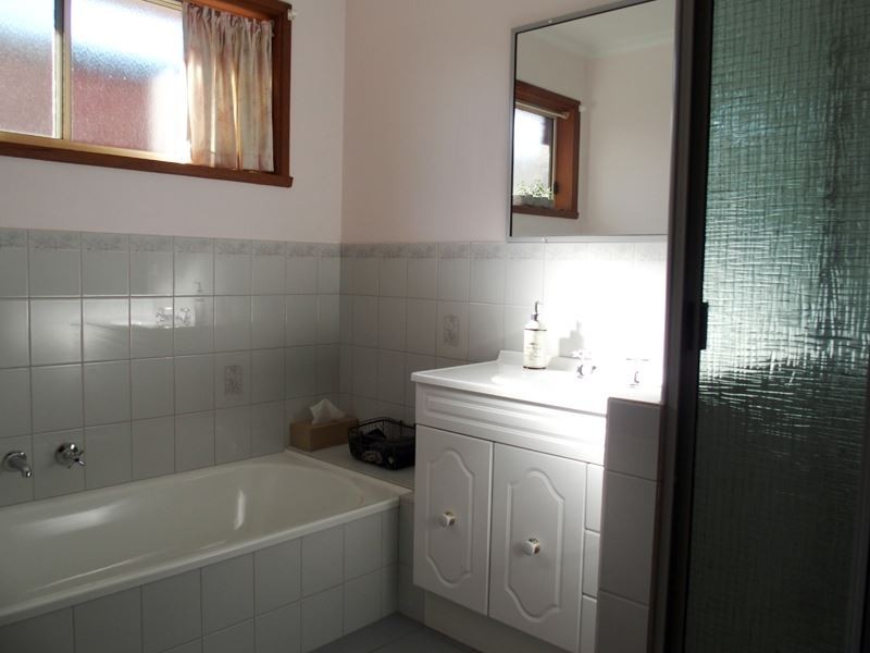 14 Thomas Wedge Drive, Wangaratta VIC 3677