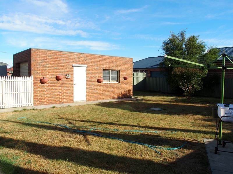 14 Thomas Wedge Drive, Wangaratta VIC 3677