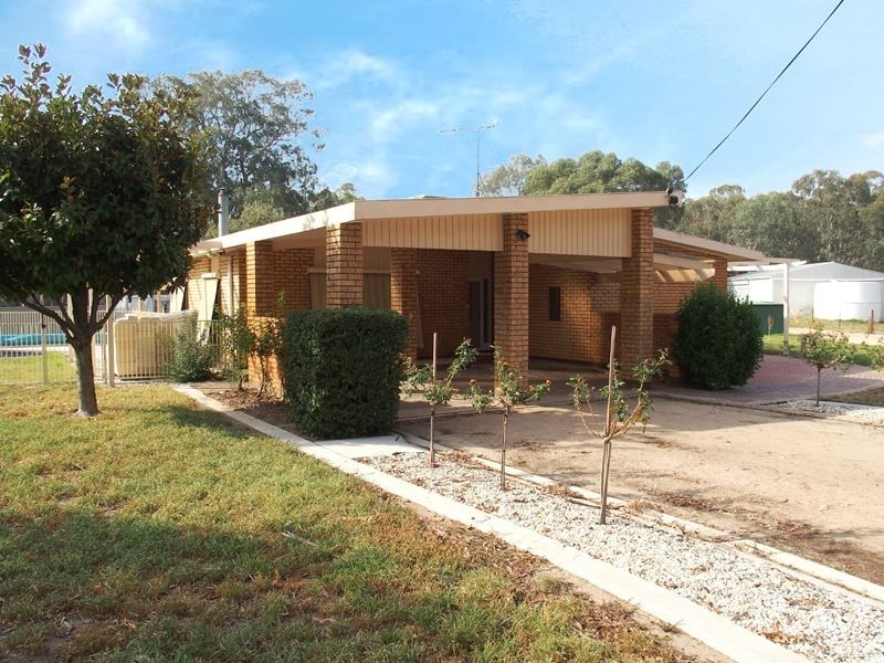 9 Oxley-Greta West Road, Oxley VIC 3678