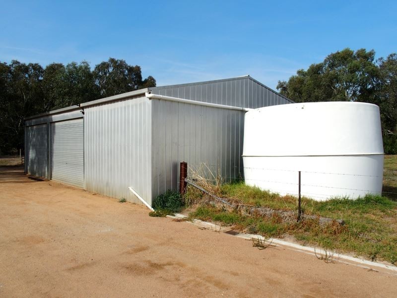 9 Oxley-Greta West Road, Oxley VIC 3678