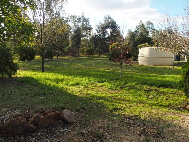 1 Kirby Street, Thoona VIC 3726