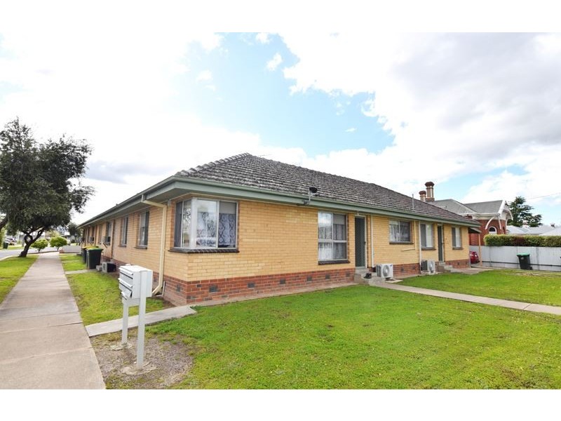2/13/15 Gray Street, Wangaratta VIC 3677