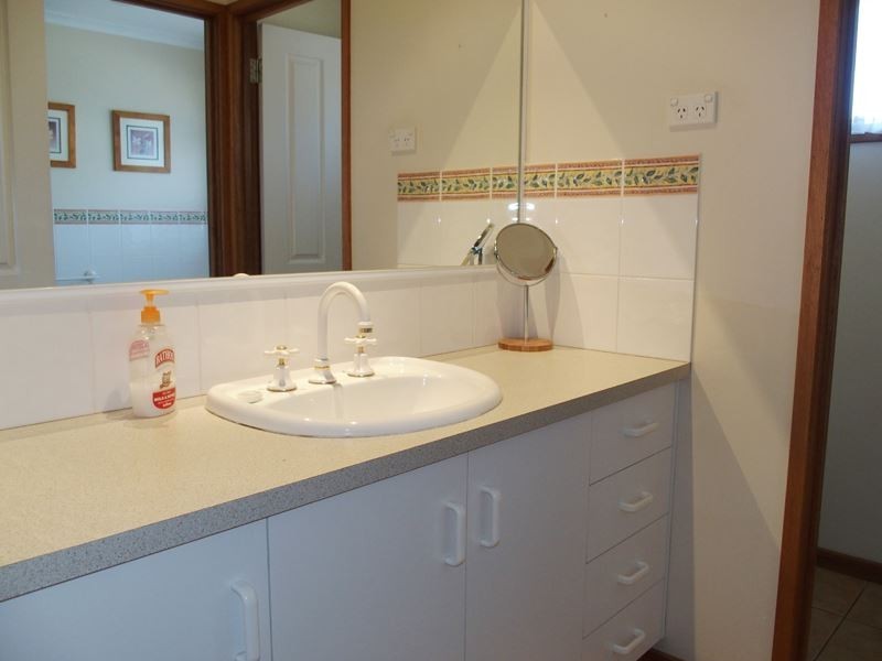 5 Christine Drive, Wangaratta VIC 3677