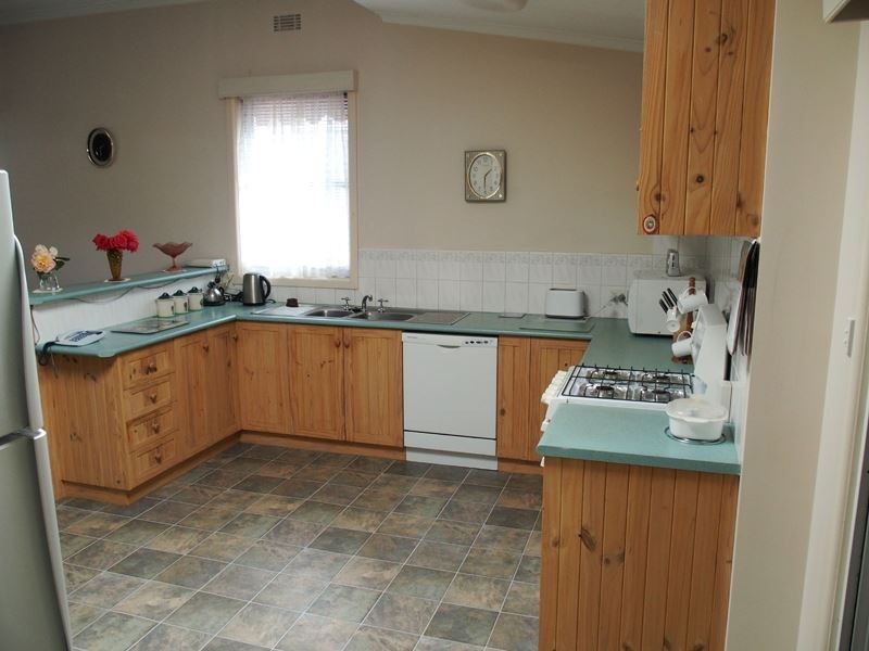 6 Harper Street, Wangaratta VIC 3677