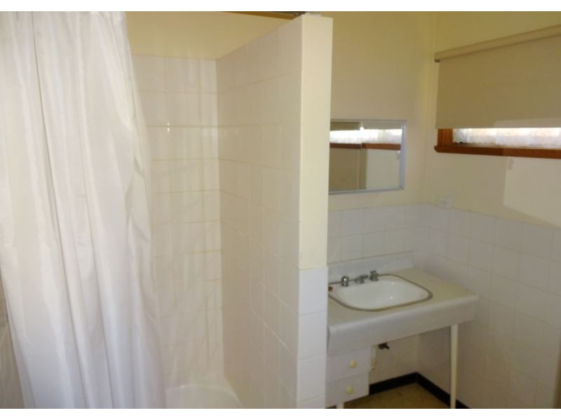 1/9 Graham Avenue, Wangaratta VIC 3677