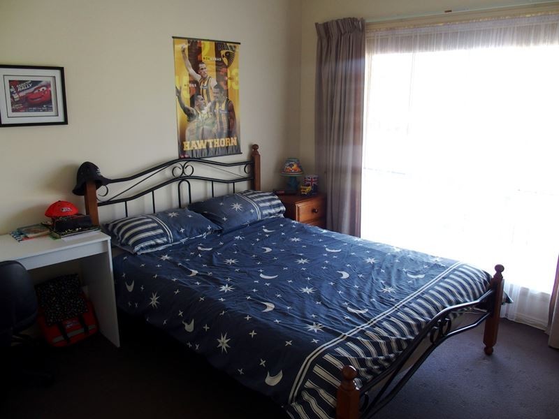 53 Ely Street, Oxley VIC 3678