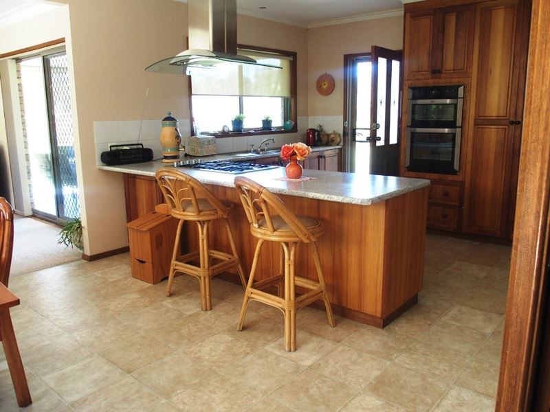 696 Wangaratta-Yarrawonga Road, Waldara VIC 3678