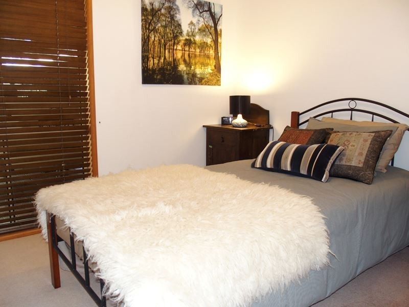 16 Mistletoe Lane, Glenrowan VIC 3675