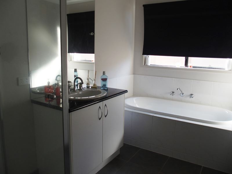 63 Thomas Wedge Drive, Wangaratta VIC 3677