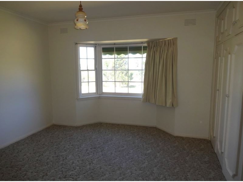 30 Cox Road, Wangaratta VIC 3677