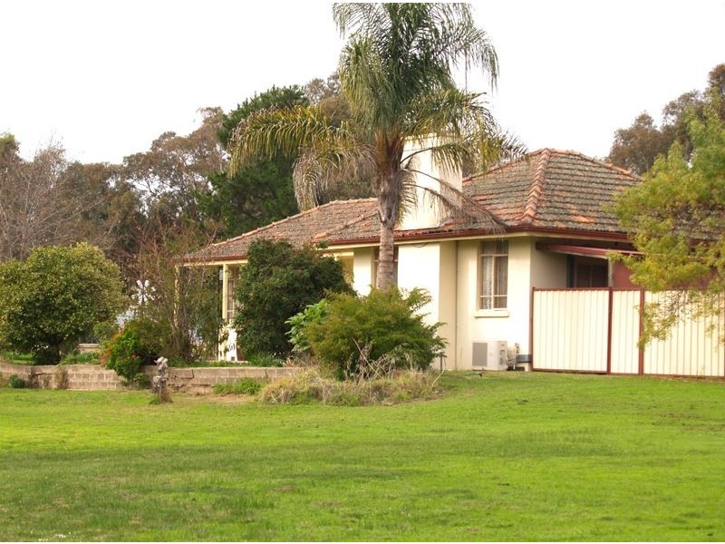 28 Gladstone Street, Glenrowan VIC 3675