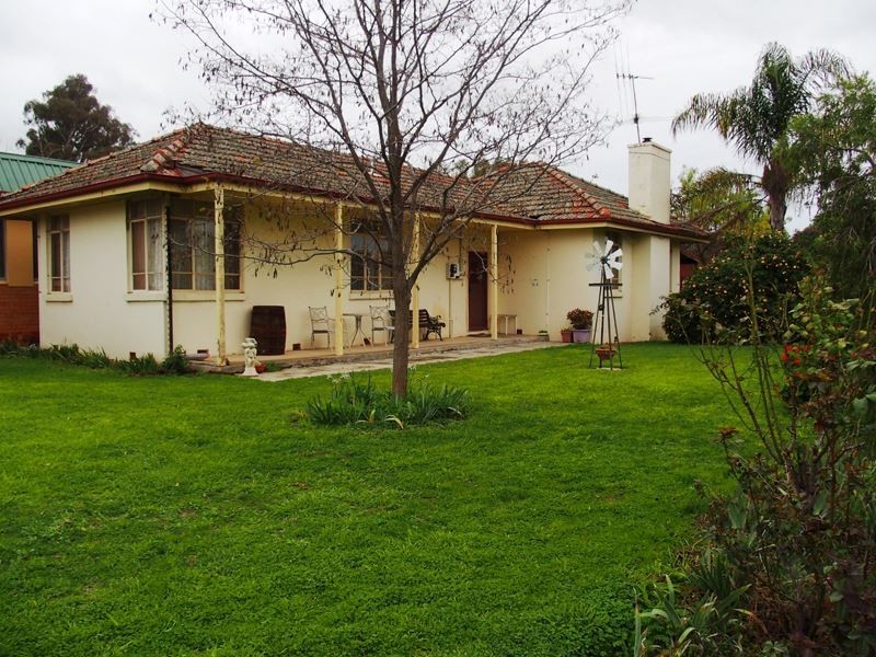 28 Gladstone Street, Glenrowan VIC 3675