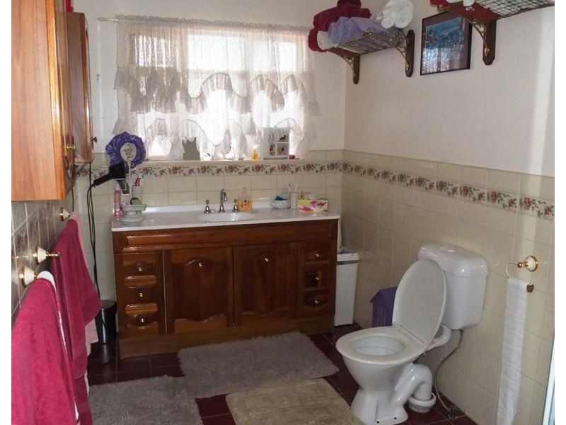 28 Gladstone Street, Glenrowan VIC 3675