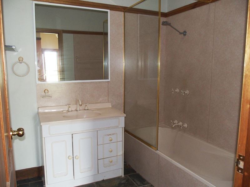 15 Hamilton Crescent, Wangaratta VIC 3677