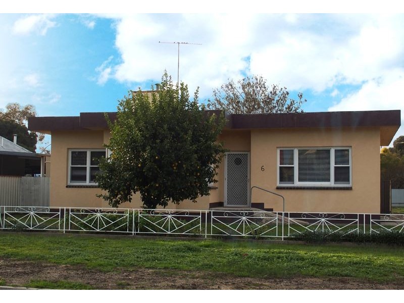 6 Esmond Street, Wangaratta VIC 3677