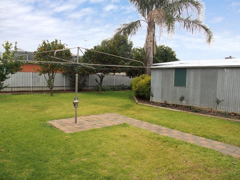 2 Irwin Avenue, Wangaratta VIC 3677