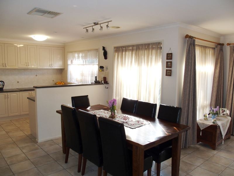 1 Redgum Way, Wangaratta VIC 3677