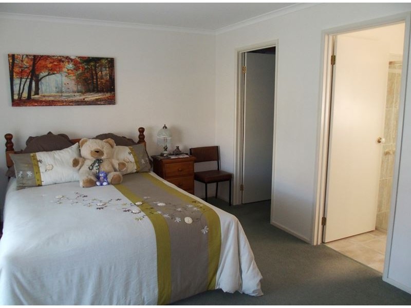 1 Redgum Way, Wangaratta VIC 3677