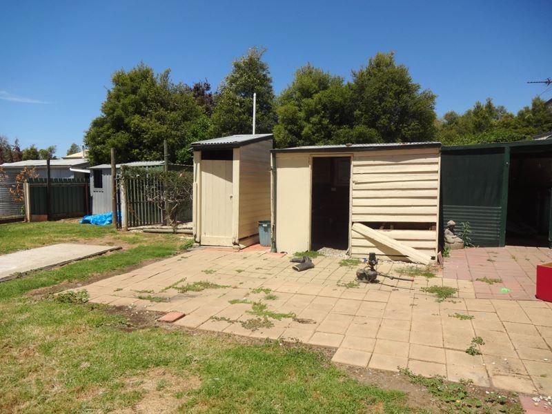 39 School Road, Springhurst VIC 3682