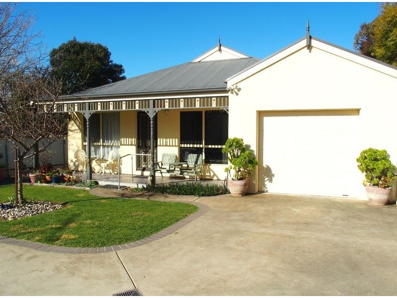 1 & 2/30 Green Street, Wangaratta VIC 3677