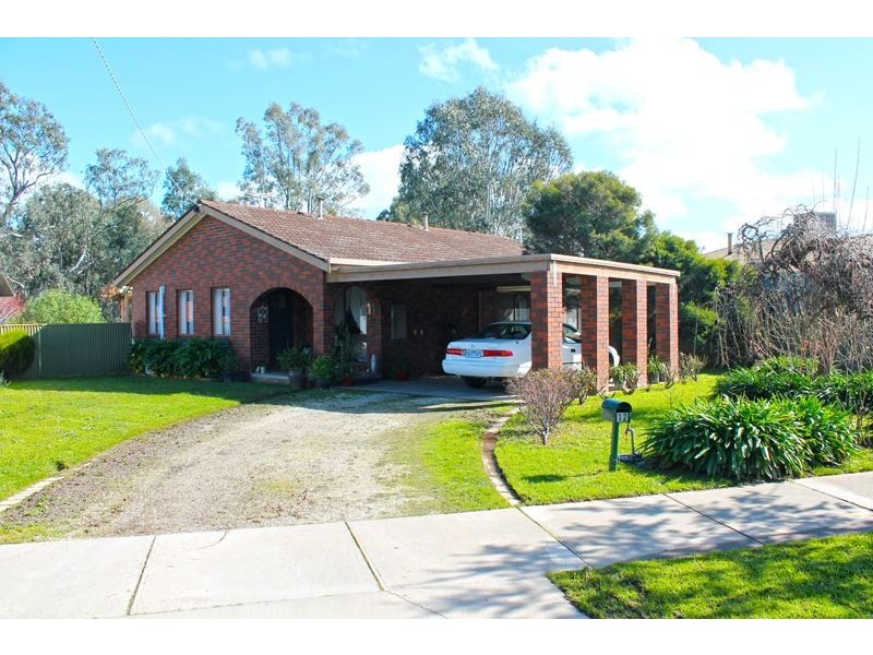 12 Moran Court, Wangaratta VIC 3677
