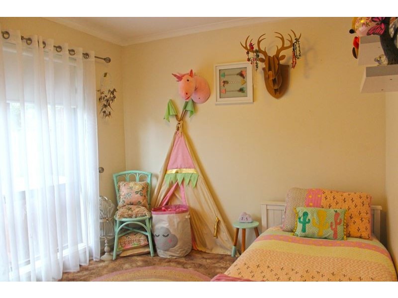 18 Russell Avenue, Wangaratta VIC 3677