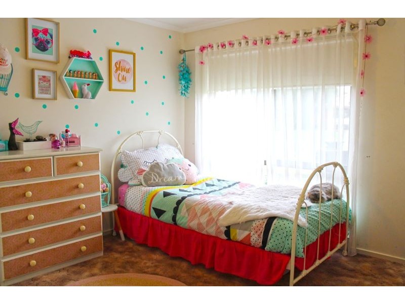 18 Russell Avenue, Wangaratta VIC 3677