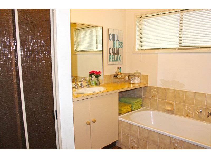 18 Russell Avenue, Wangaratta VIC 3677