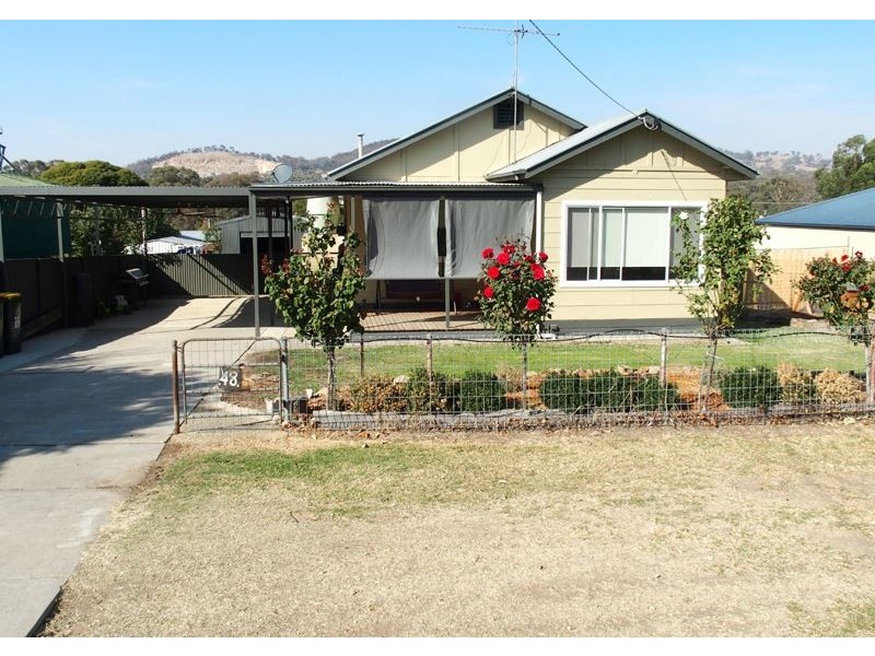 48 Church Street, Glenrowan VIC 3675