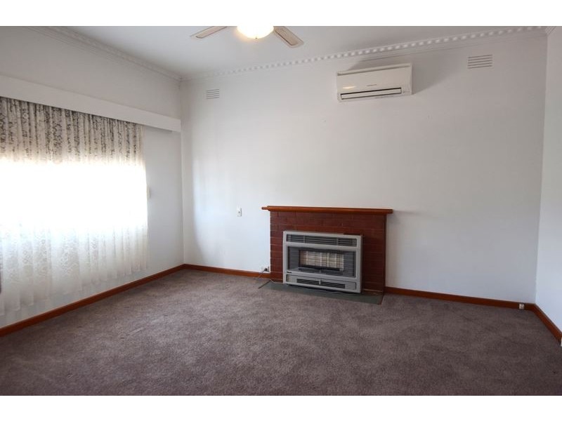 16 Shiel Street, Wangaratta VIC 3677