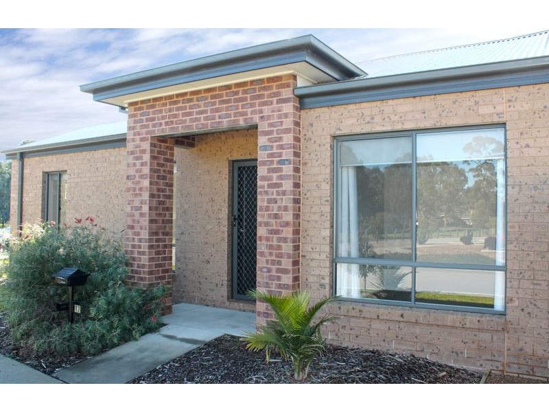 17 Creek View End, Wangaratta VIC 3677