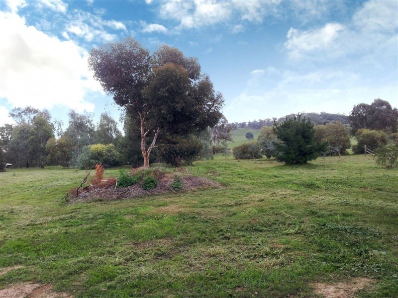 9 Kirby Street, Thoona VIC 3726