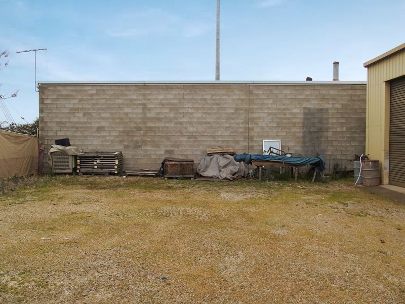 27 Hay Avenue, Wangaratta VIC 3677