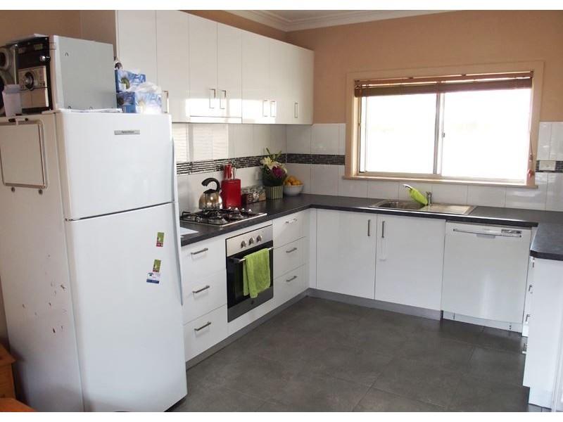 18 Edwards Street, Wangaratta VIC 3677