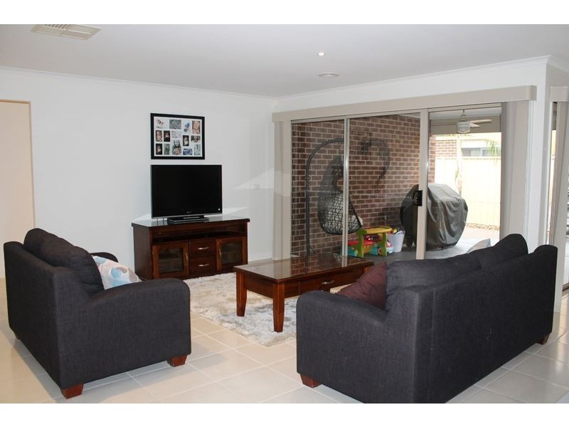 42 Thomas Wedge Drive, Wangaratta VIC 3677