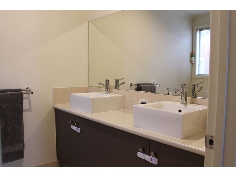 42 Thomas Wedge Drive, Wangaratta VIC 3677