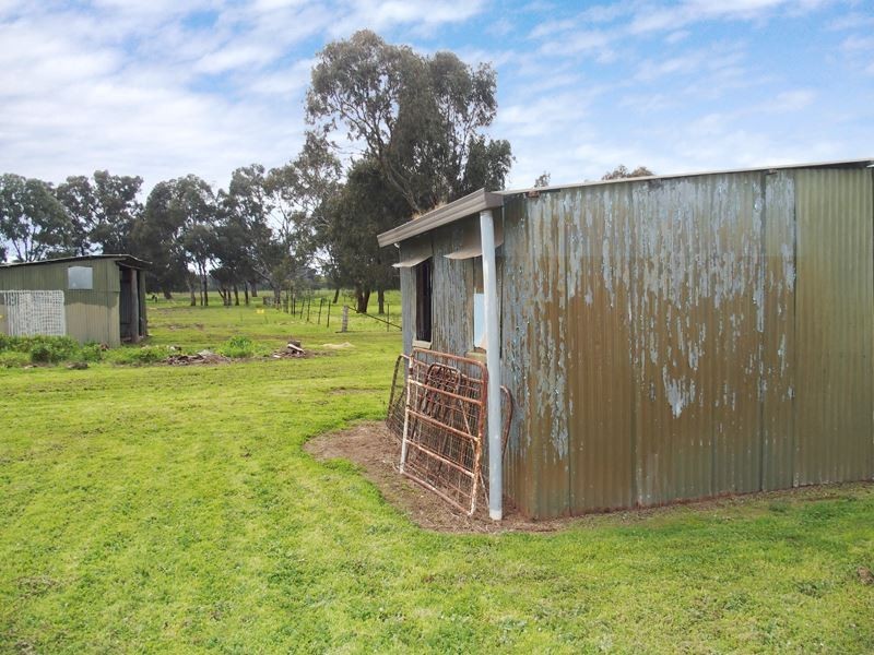 61 Bowser Londrigan Lane, Byawatha VIC 3678