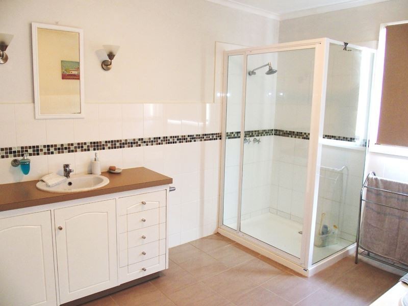 125 Old Hume Highway, Glenrowan VIC 3675