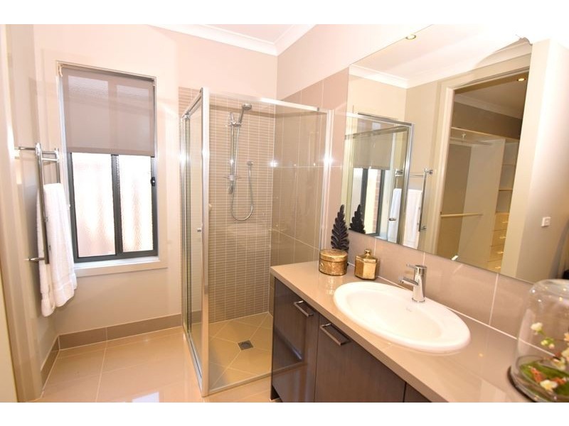 16 Trotman Drive, Wangaratta VIC 3677