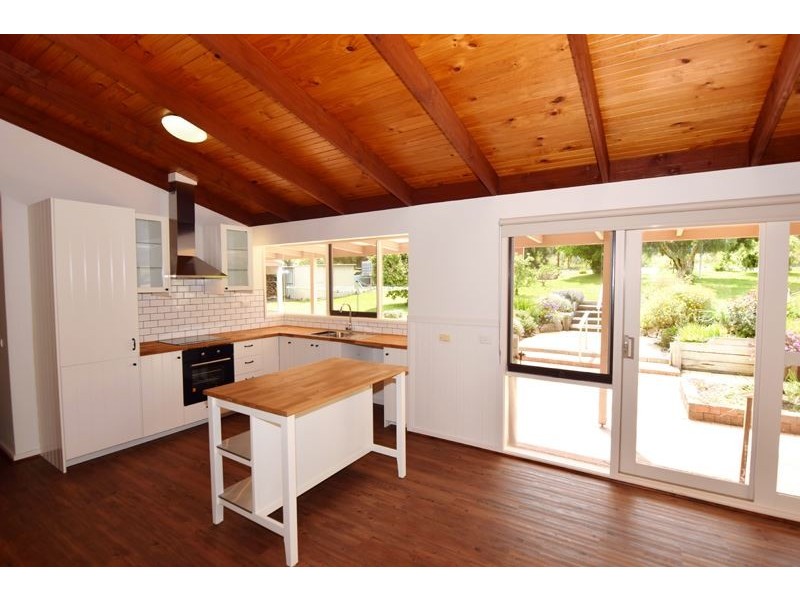 122 Old Hume Highway, Glenrowan VIC 3675