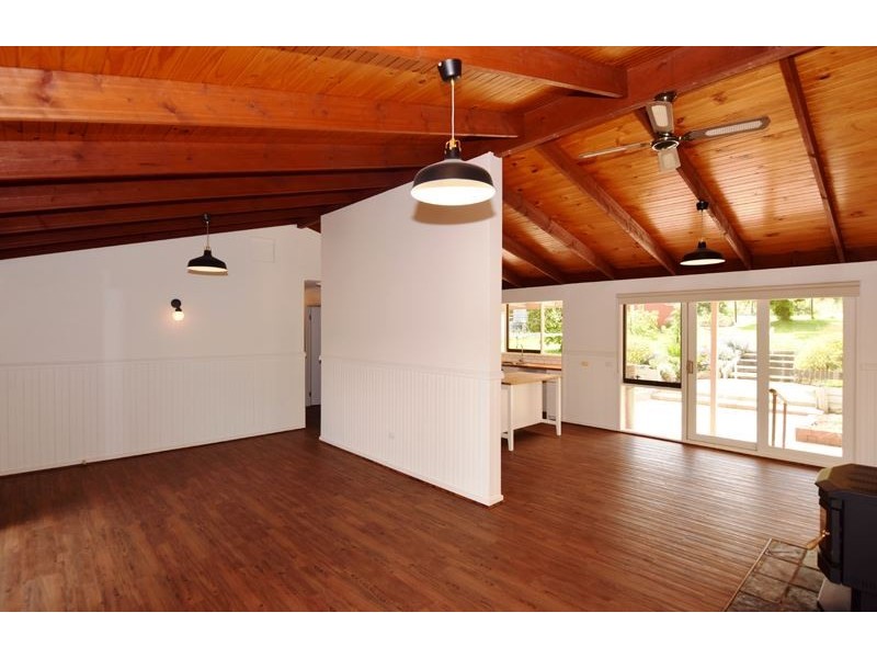 122 Old Hume Highway, Glenrowan VIC 3675