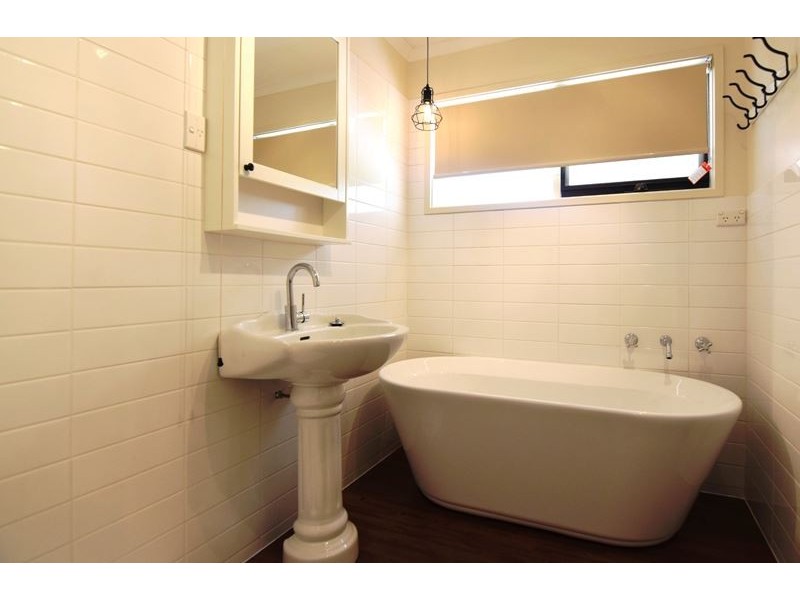 122 Old Hume Highway, Glenrowan VIC 3675