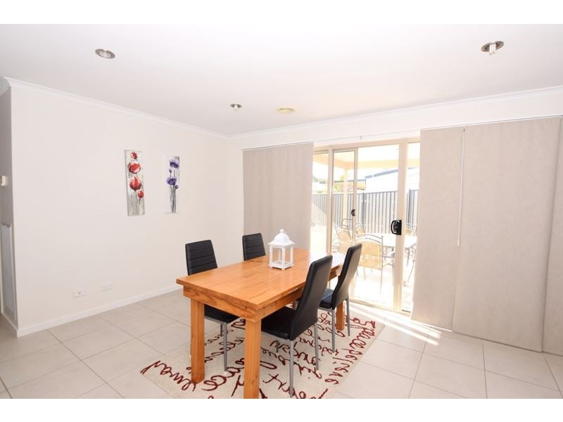 24 Thomas Wedge Drive, Wangaratta VIC 3677