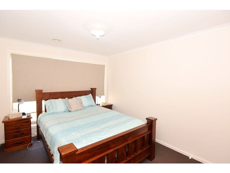 24 Thomas Wedge Drive, Wangaratta VIC 3677