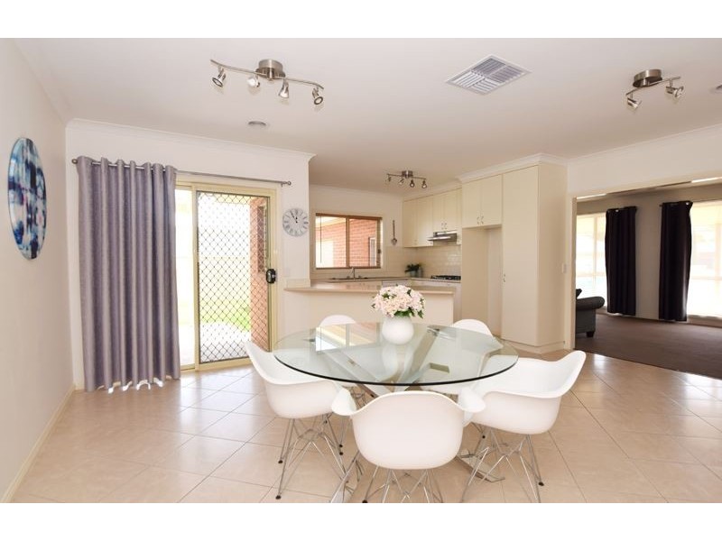 9 Trevor Drive, Wangaratta VIC 3677