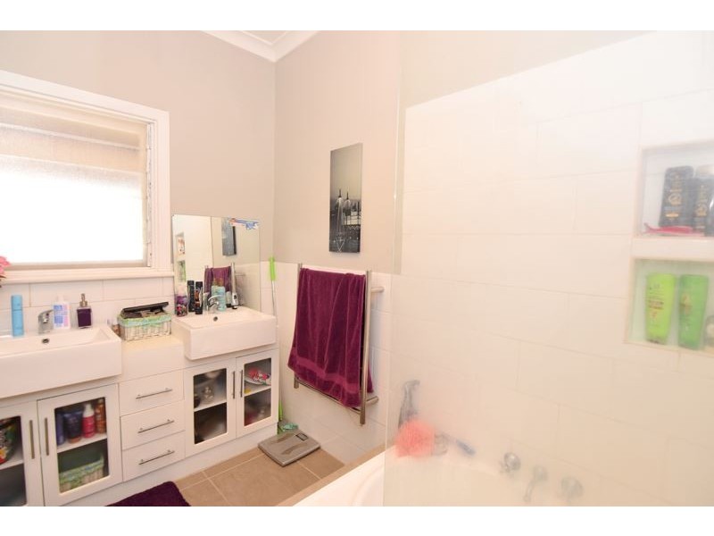 82 Sisely Avenue, Wangaratta VIC 3677